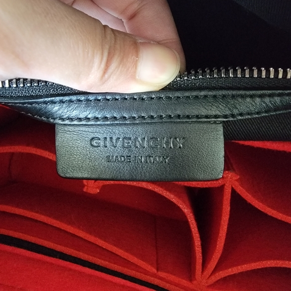 Givenchy Medium Antigona star embossed - Picture 4 of 9
